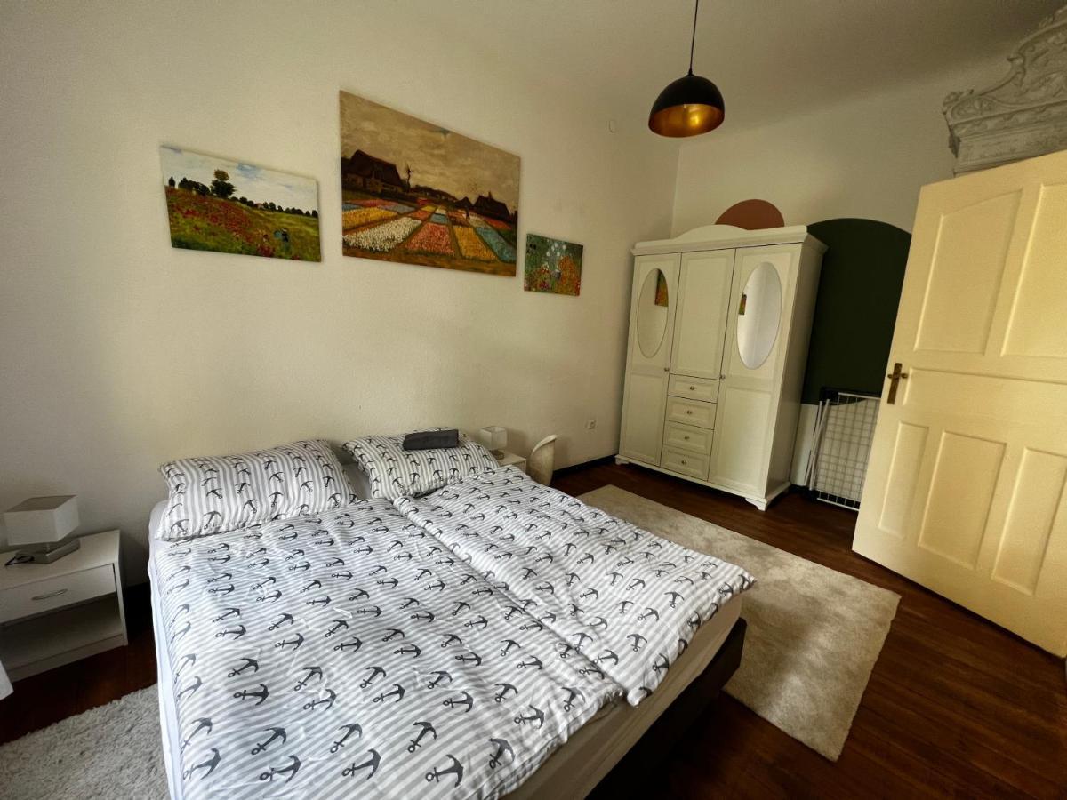 Apartment Ferienwohnung Am Schlosspark Charlottenburg *