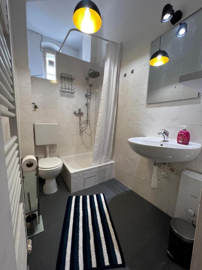Apartment Ferienwohnung Am Schlosspark Charlottenburg Berlin